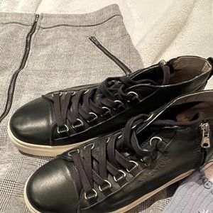 Blackstone Leather Sneakers in Black (Women's US 11/EU 41)